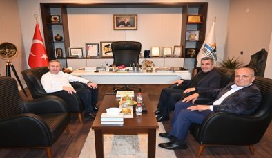 AK Parti Babaeski İlçe Başkanı Ali Alkan ile Başkan Yardımcısı Mustafa Buyur’dan, Kırklareli TSO’ya Ziyaret