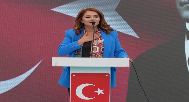 ESENLER MAHALLESİ DOĞALGAZA KAVUŞTU!