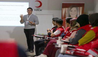 BÜYÜKŞEHİR’DEN KIZILAY GÖNÜLLÜLERİNE İŞARET DİLİ EĞİTİMİ