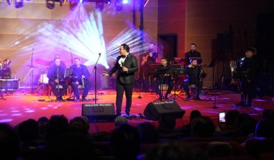 KENT ORKESTRASI EDİRNE’NİN KURTULUŞ COŞKUSUNA RENK KATTI