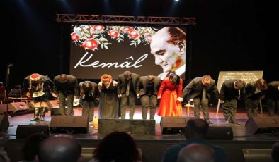 “KEMÂL” MÜZİKALİ İZLEYENLERDEN TAM NOT ALDI