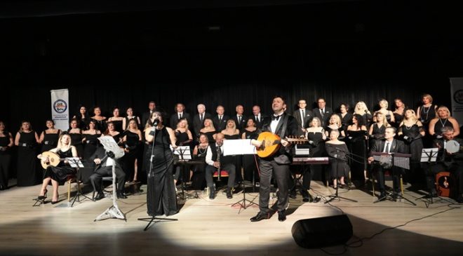 MİMAR SİNAN MUSİKİ DERNEĞİ KULAKLARIN PASINI SİLDİ