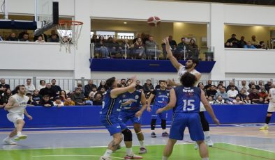ÇBSK Hem Basketbolda Hem de Voleybolda Kazandı