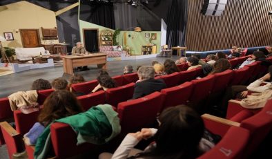 TEKİRDAĞLI TİYATROSEVERLER TİYATRO ATÖLYESİNDE BULUŞTU