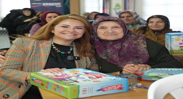 EĞİTİM HER YERDE, ‘KADIN OKUR, TOPLUM AYDINLANIR’
