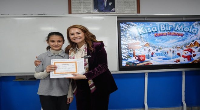 BAŞKAN MÜGE YILDIZ TOPAK, ÖĞRENCİLERİN KARNE HEYECANINA ORTAK OLDU