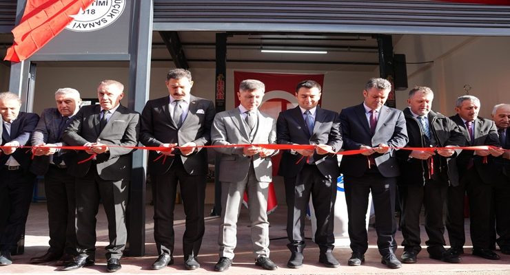 Başkan Sarıkurt, Mavi Yaka Mesleki Eğitim Merkezi Açılışına Katıldı