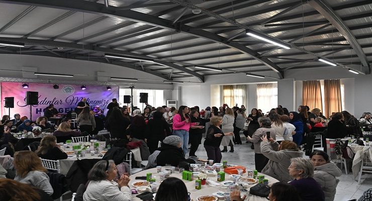 KADINLAR MATİNESİ HANIMLARI COŞTURDU