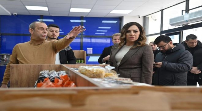 CANDAN BAŞKAN AÇILIŞ ÖNCESİ ÇERKEZKÖY TEK MARKET’TE İNCELEMELERDE BULUNDU