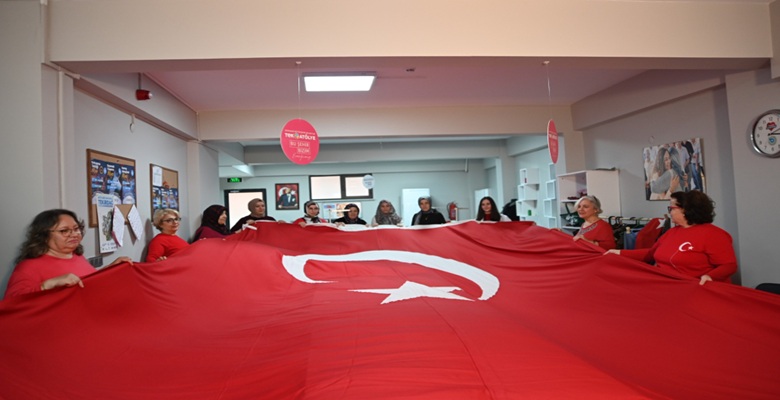 BÜYÜKŞEHİR’DEN BAYRAĞA SAYGI EMEĞE DEĞER (1)