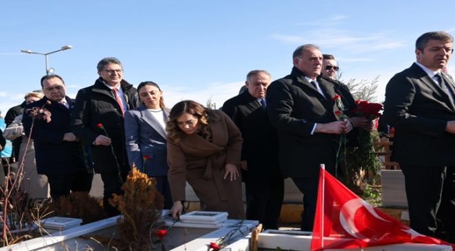 CANDAN BAŞKAN DEPREM BÖLGESİNDE: “UNUTMADIK, UNUTTURMAYACAĞIZ”