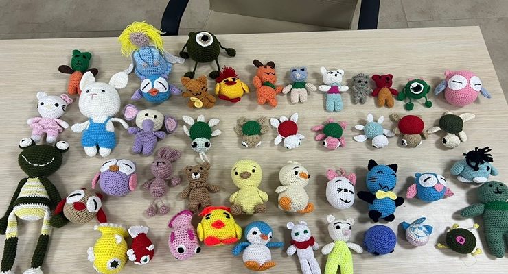 ÇERKEZKÖY’DE KADINLARIN EL EMEĞİ SEVGİYLE ÖRÜLDÜ