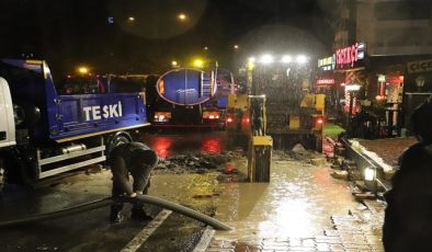 ÇORLU’DA ÇÖKME SONRASI GECE YARISI YOĞUN MESAİ