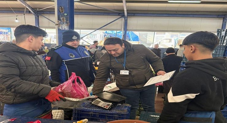 Çorlu’da Pazar Yerlerinde Sıkı Denetim