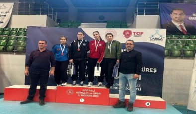 Çorlulu Sporcular Minderde Devleşti