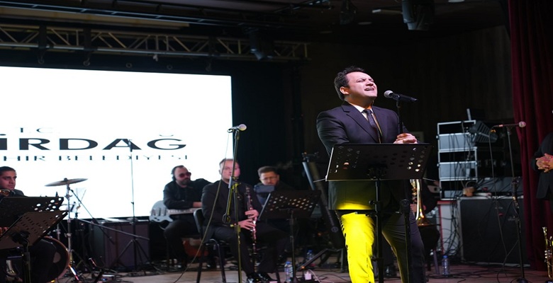 KAPAKLI’DA NEŞET ERTAŞ TÜRKÜLERİYLE UNUTULMAZ GECE (1)