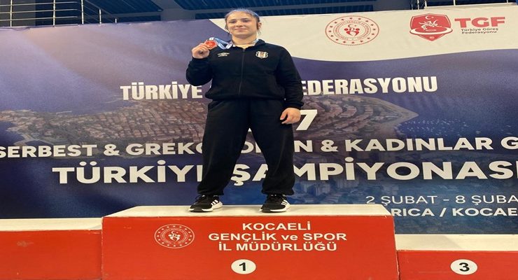 Çorlu’lu Genç Güreşçiler Türkiye Şampiyonasında Derece Elde Etti