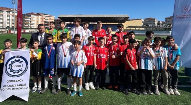 Çorlu’da Okul Sporları Puanlı Atletizm Yarışmaları Tamamlandı