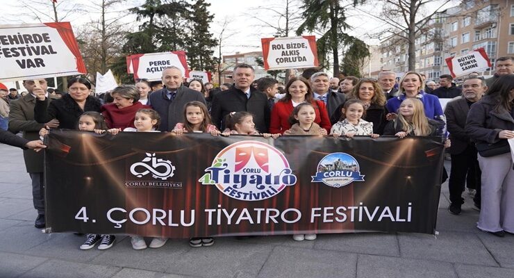 4. Çorlu Tiyatro Festivali Coşkuyla Başladı