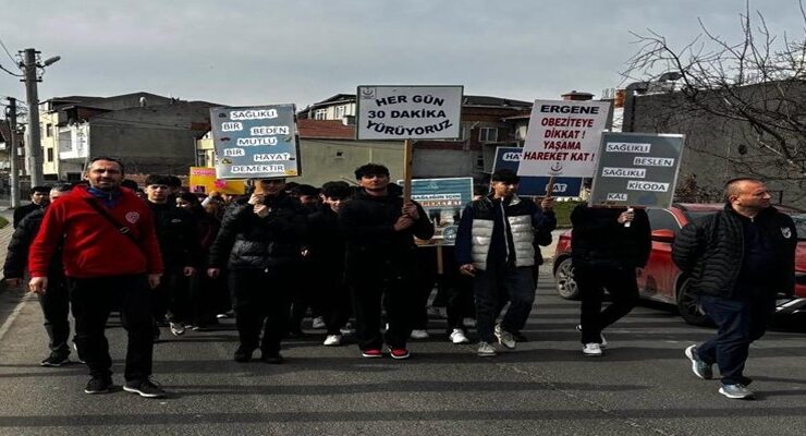 4 Mart Dünya Obezite Günü’nde Farkındalık Yürüyüşü Düzenlendi