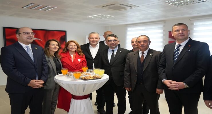 BAŞKAN MÜGE YILDIZ TOPAK PROTOKOL BAYRAMLAŞMA PROGRAMLARINA KATILDI