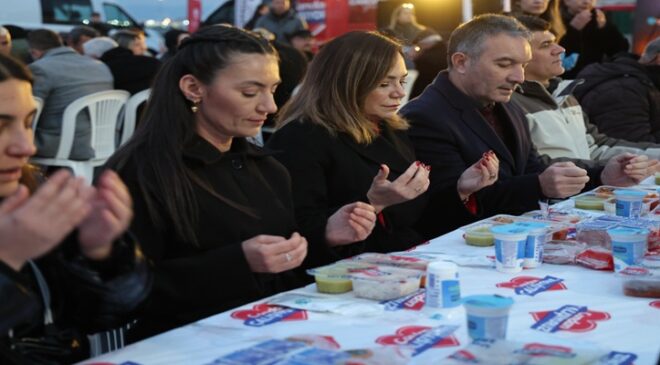 BÜYÜKŞEHİR’İN İFTAR BULUŞMALARI SÜLEYMANPAŞA İLE TAÇLANDI