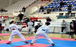 Çorlu’da Okul Sporları Karate İl Birinciliği Heyecanı