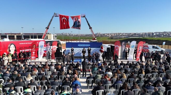 CANDAN BAŞKAN SÖZÜNÜ TUTTU: MODERN HAL ÇORLU’DA YÜKSELİYOR