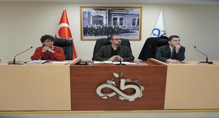 Çorlu’nun Geleceğinde Gençlerin İmzası Olacak