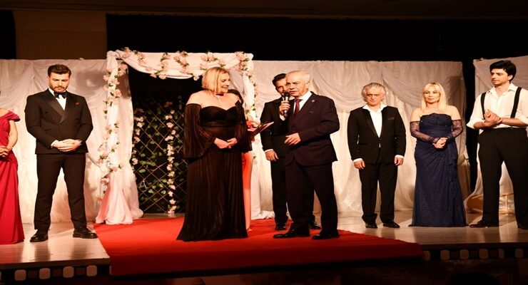 Keşan’da “Aşk-ı Memnu: Hatıran Bende Saklı” Oyunu Büyük Beğeni Topladı