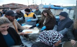 Hıdırağa’da Gelenek Bozulmadı Gönüller Aynı Sofrada Buluştu