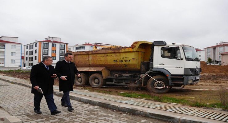 Pazartesi Pazarı’nda İlk Kazma Vuruldu