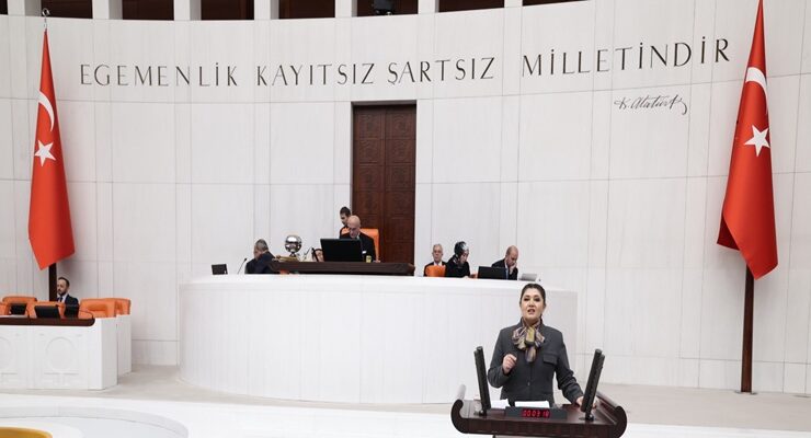 Taşçı’dan 8 Mart Öncesi Çarpıcı Konuşma: “Bu Ülke Değişecekse Kadınların Eliyle Değişecek”