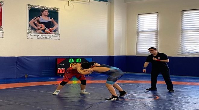 Çorlu’da U15 Güreş İl Birinciliği Heyecanı