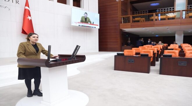 Ateş Çemberinde Masal Anlatmayın