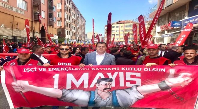 “SARAYLAR SİZİN, MEYDANLAR BİZİMDİR. SELAM OLSUN EMEKÇİYE!”