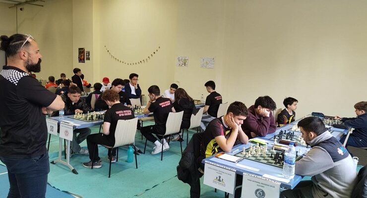 Çorlu’da Satranç Heyecanı: 76 Sporcu Kıyasıya Mücadele Etti