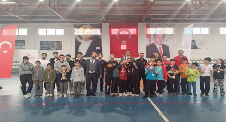 Ergene’de Okullar Arası Satranç Heyecanı: Genç Sporcular Kıyasıya Yarıştı