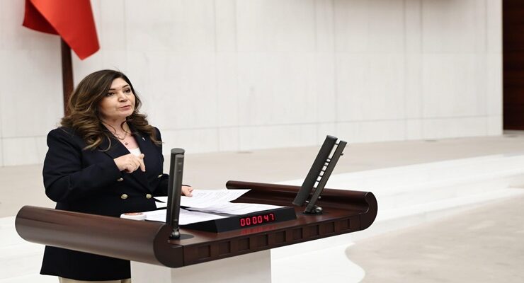 TBMM’de 8, 11’den Büyüktür Tartışması!