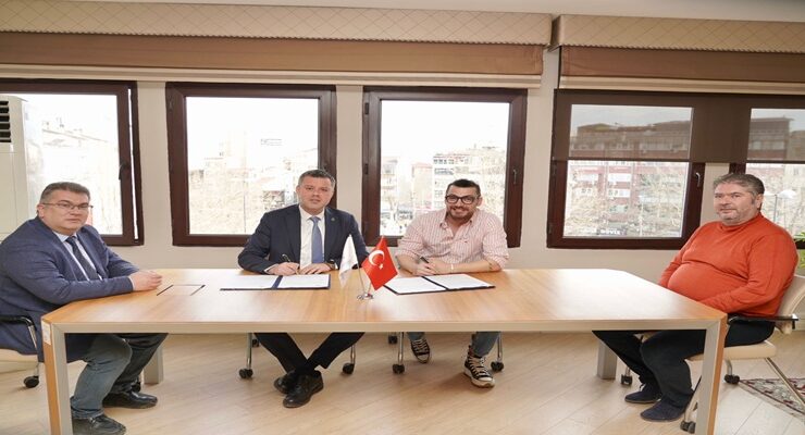 Arif Öztürk Hatıra Ormanı İçin İmzalar Atıldı