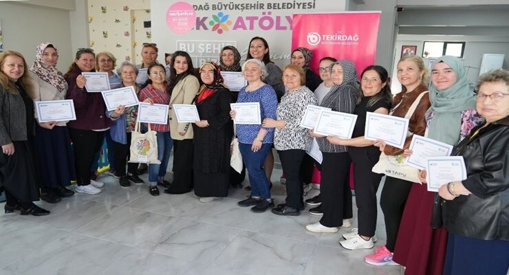 BÜYÜKŞEHİR’LE KADINLAR BİLİNÇLENEREK GÜÇLENDİLER