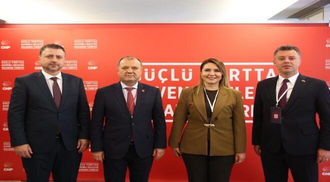 Başkan Sarıkurt, Belediye Başkanları Toplantısına Katıldı