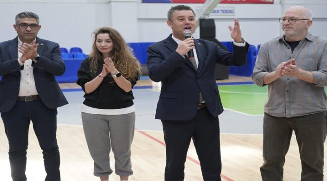 Başkan Sarıkurt: “Şampiyon Kızlarımızla Gurur Duyuyoruz”