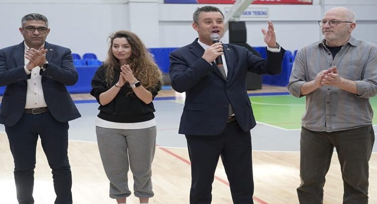 Başkan Sarıkurt: “Şampiyon Kızlarımızla Gurur Duyuyoruz”