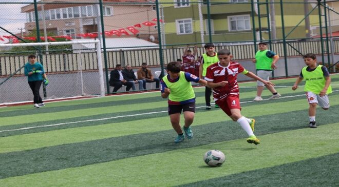 MURATLI’DA 23 NİSAN COŞKUSU FUTBOL ŞÖLENİYLE BİRLEŞTİ
