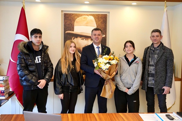 Öğrenciler Sordu Başkan Sarıkurt Cevapladı