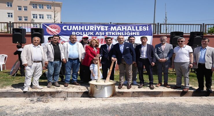 BAŞKAN MÜGE YILDIZ TOPAK BOLLUK AŞI ETKİNLİĞİNE KATILDI