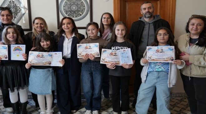 YAZARLIĞA İLK ADIMLARINI TEK ATÖLYE’DE ATTILAR