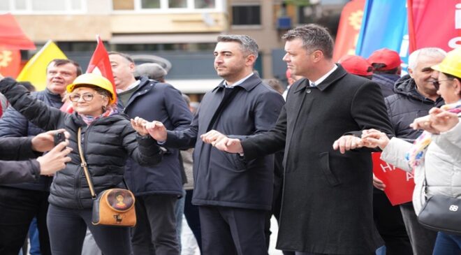 Başkan Sarıkurt 1 Mayıs’ta Emekçilerle Omuz Omuza