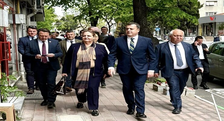 ‘SEÇİME KADAR DURMAK YOK!’